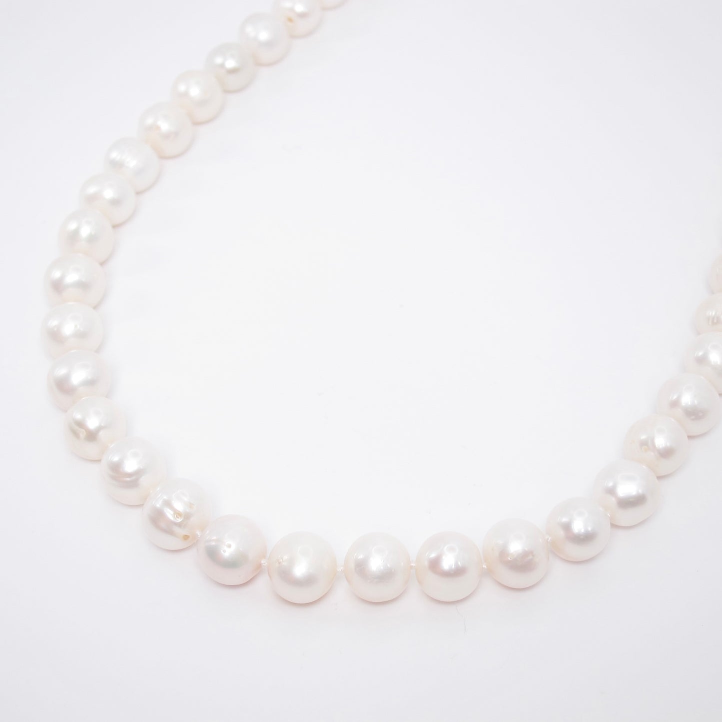 No Brand Vintage Freshwater Pearl with Silver Buckle Necklace