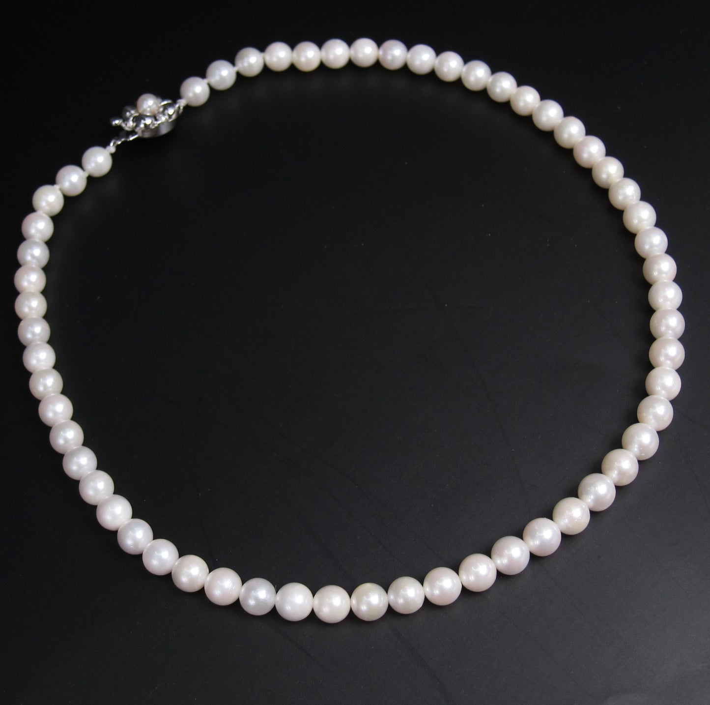 No Brand Vintage Akoya Pearl with Silver Flower Buckle Necklace
