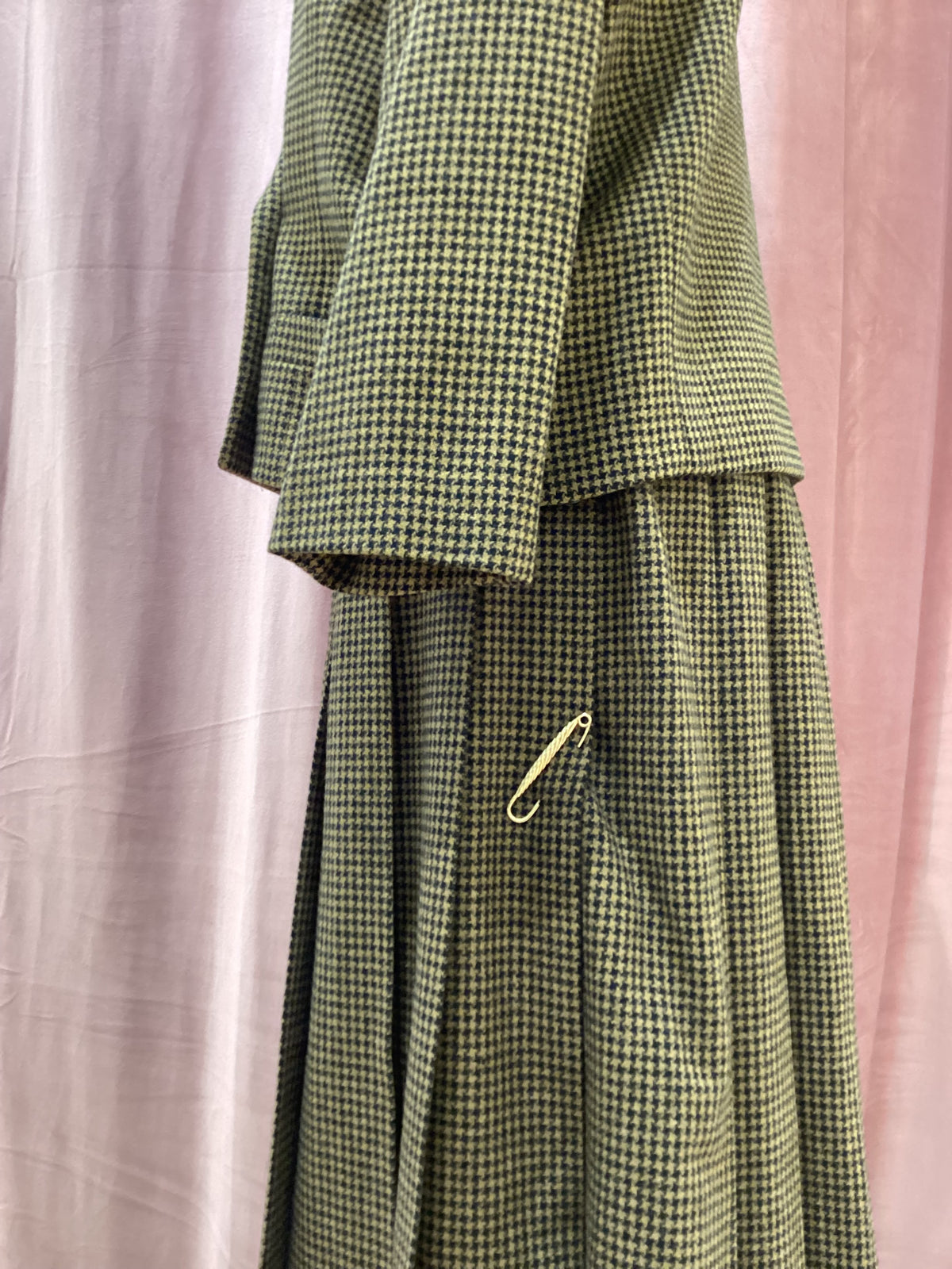 Christian Dior Vintage Brown Top and Bottom Setup Suit