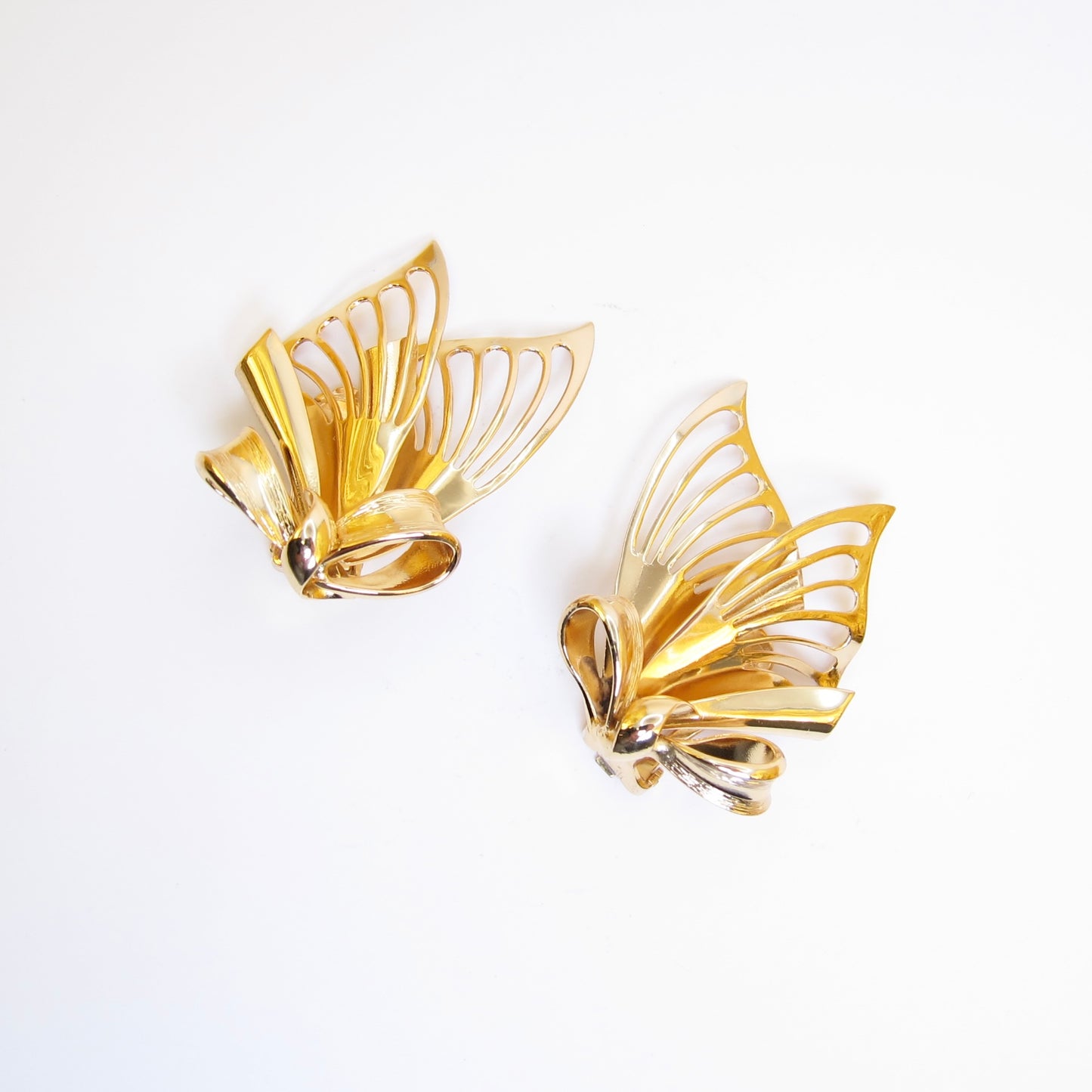 Christian Dior Vintage Ribbon Butterfly Golden Clip-on Earrings