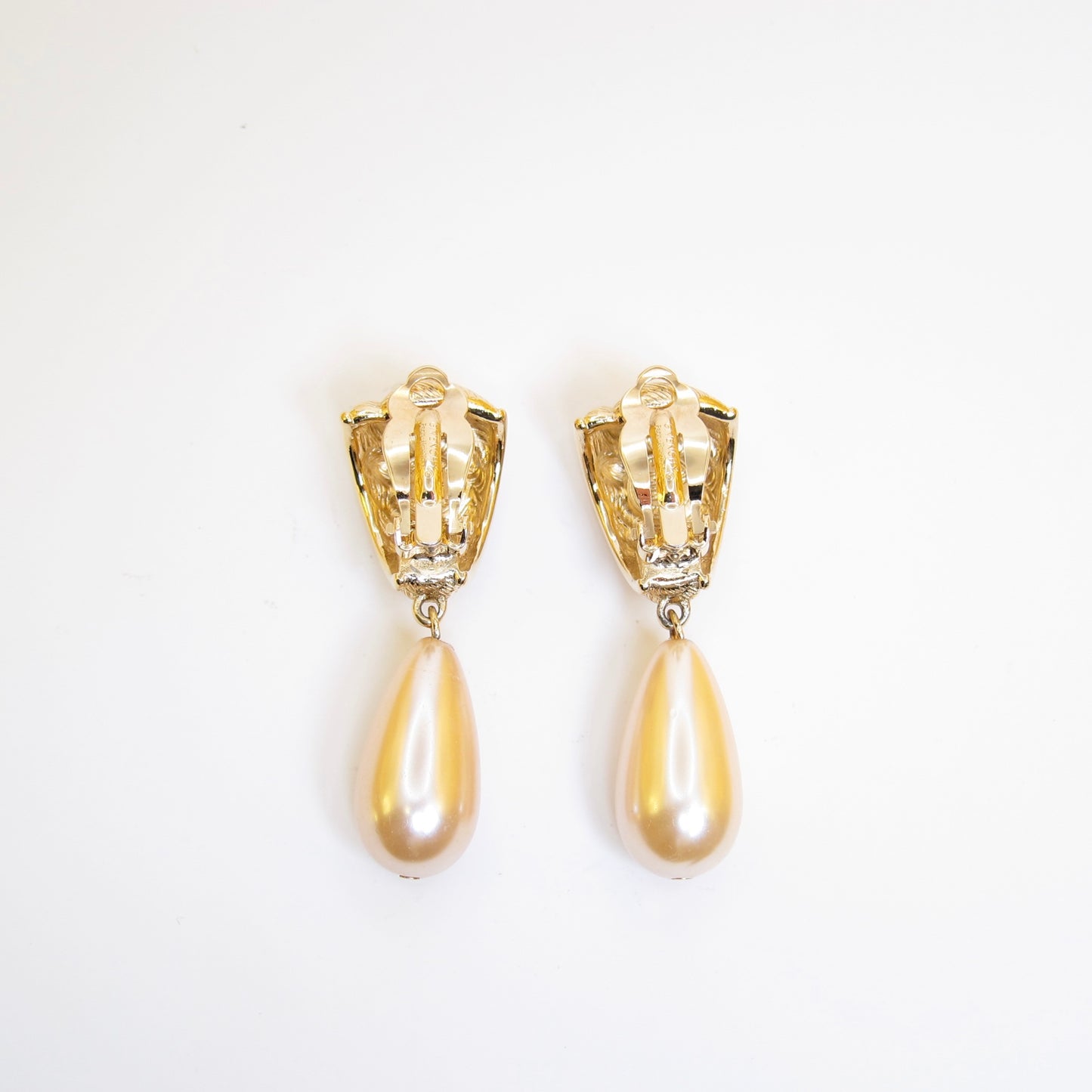 紀梵希復古珍珠金夾式耳環