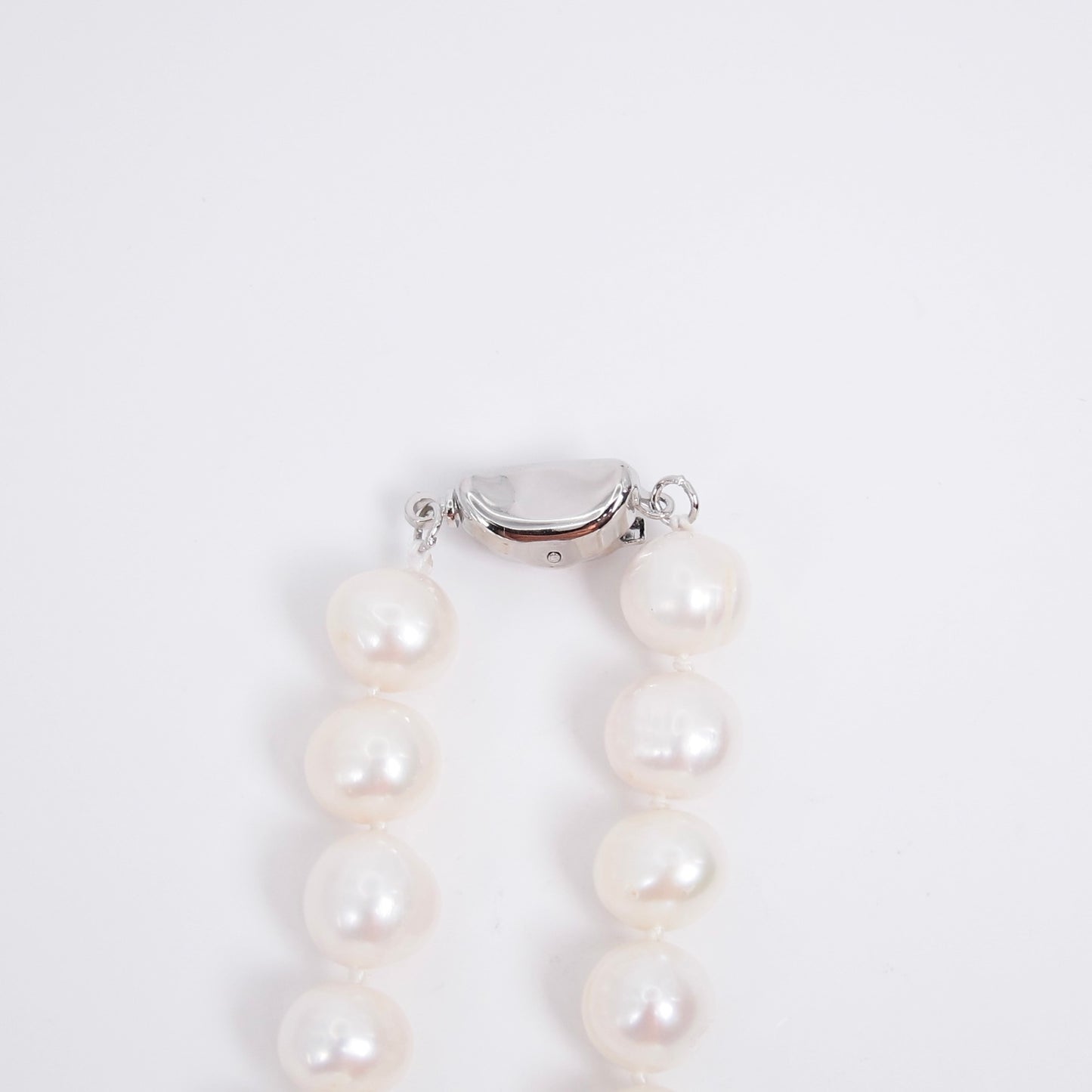 No Brand Vintage Freshwater Pearl with Silver Buckle Necklace