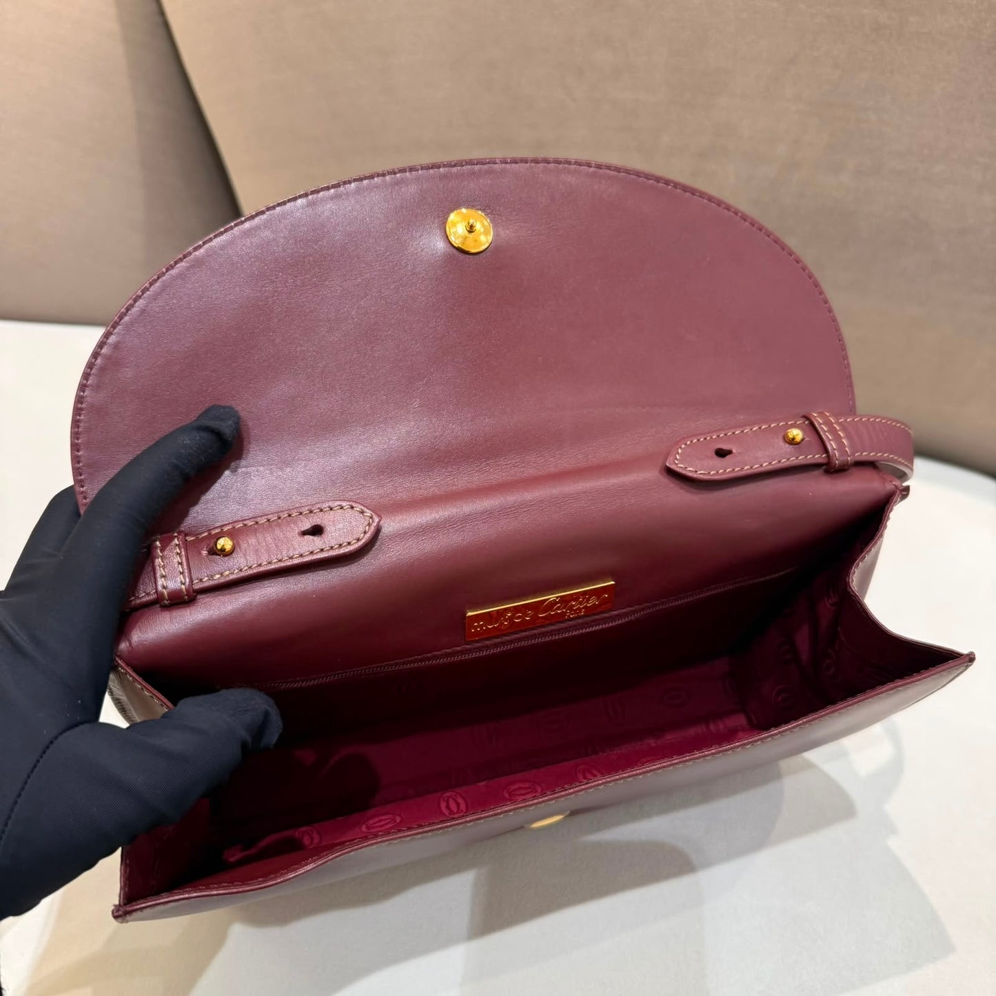 Cartier Vintage Must de Cartier Bordeaux Leather Shoulder Bag