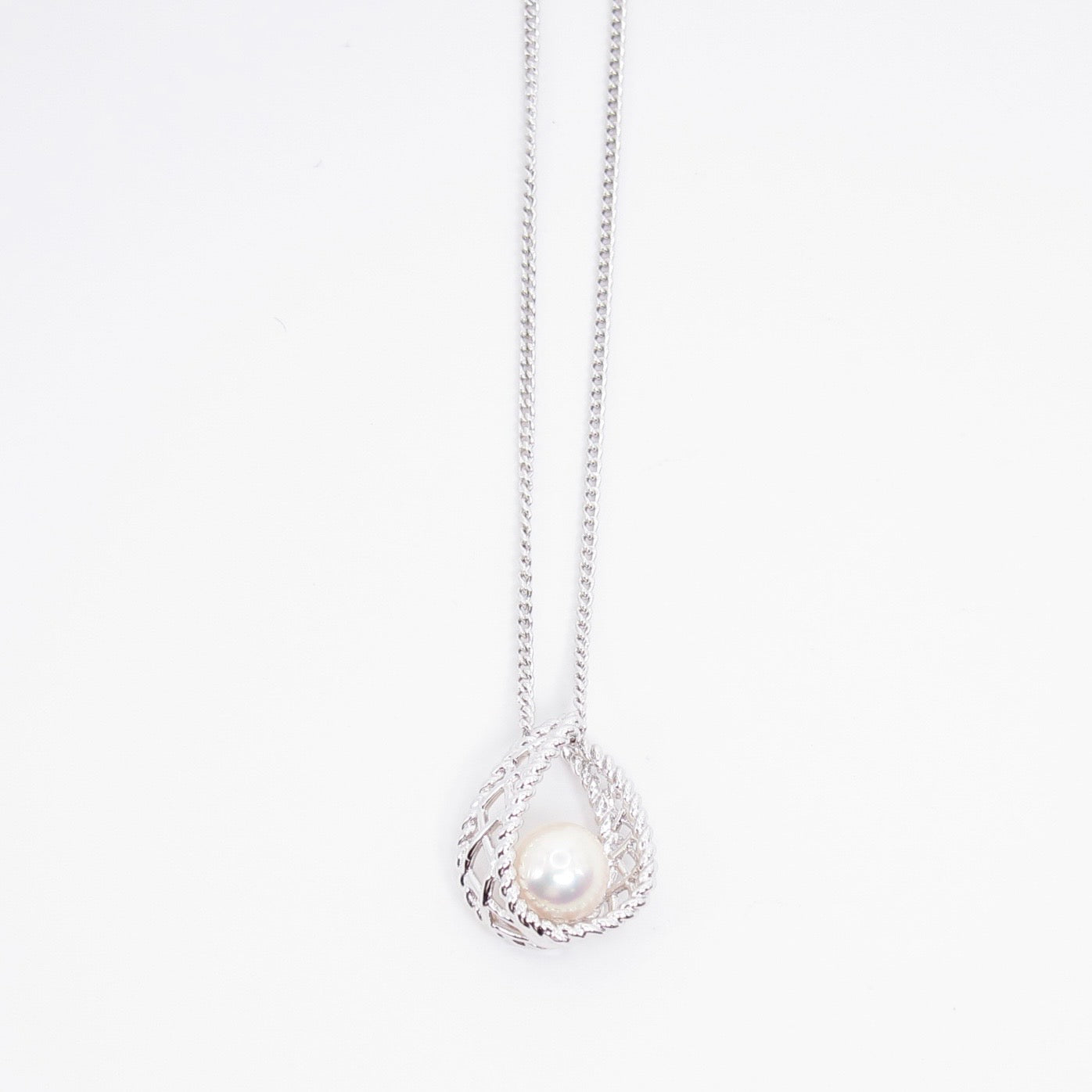Tasaki Vintage Akoya Pearl Teardrop Twist Pendant Silver Necklace