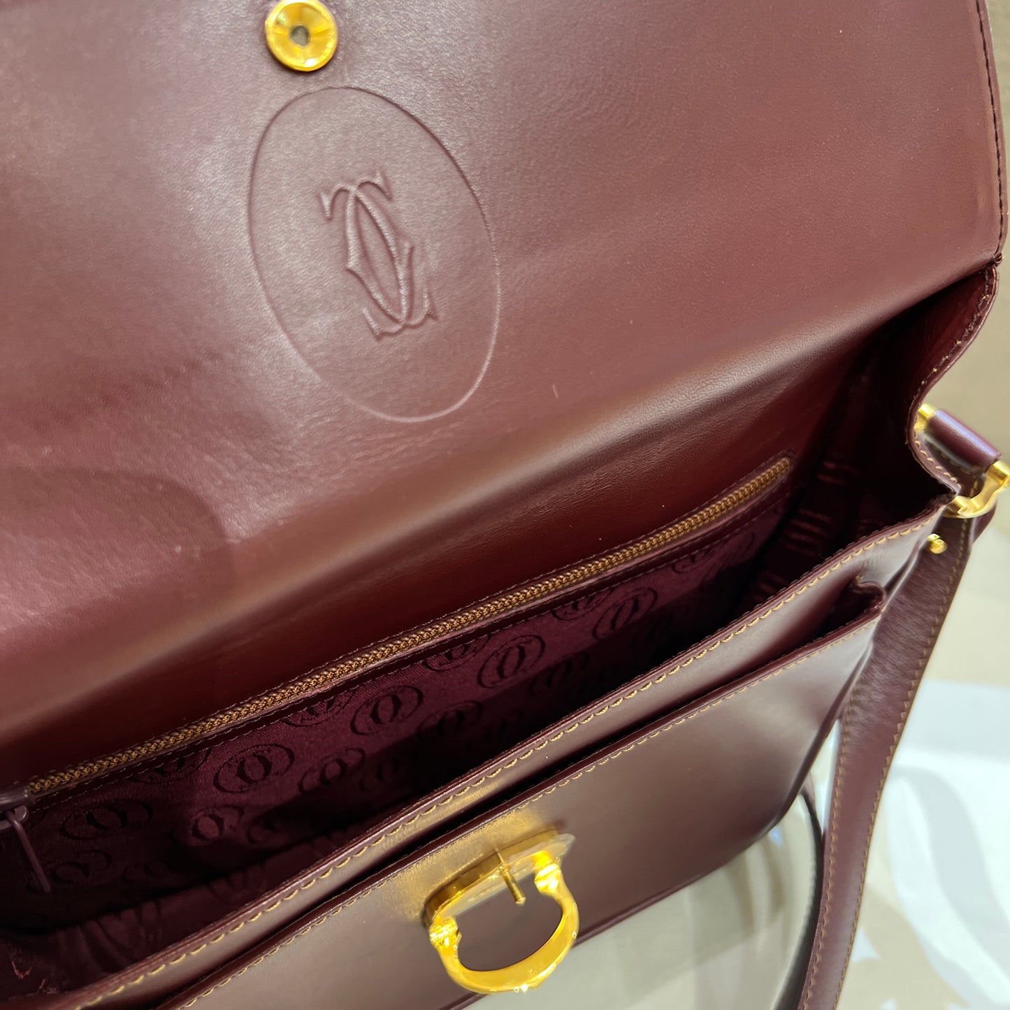 Cartier Vintage Burgundy Must Line Leather Shoulder Bag