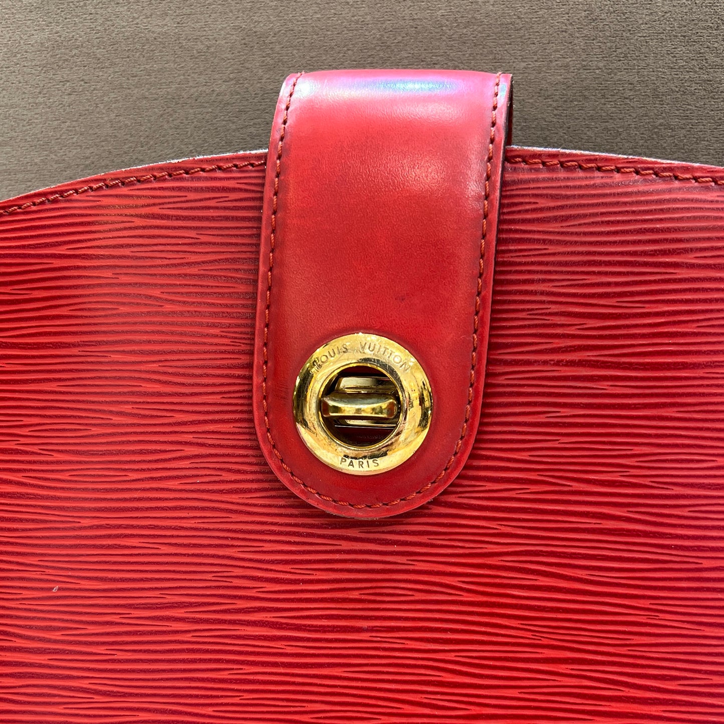 Louis Vuitton Vintage Cluny Red Epi Leather Shoulder Bag