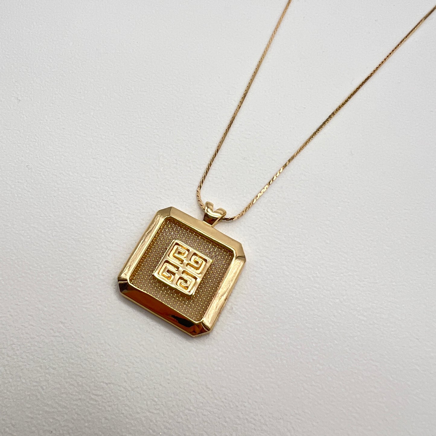 Givenchy Vintage 4G Logo In Square Pendant Golden Necklace