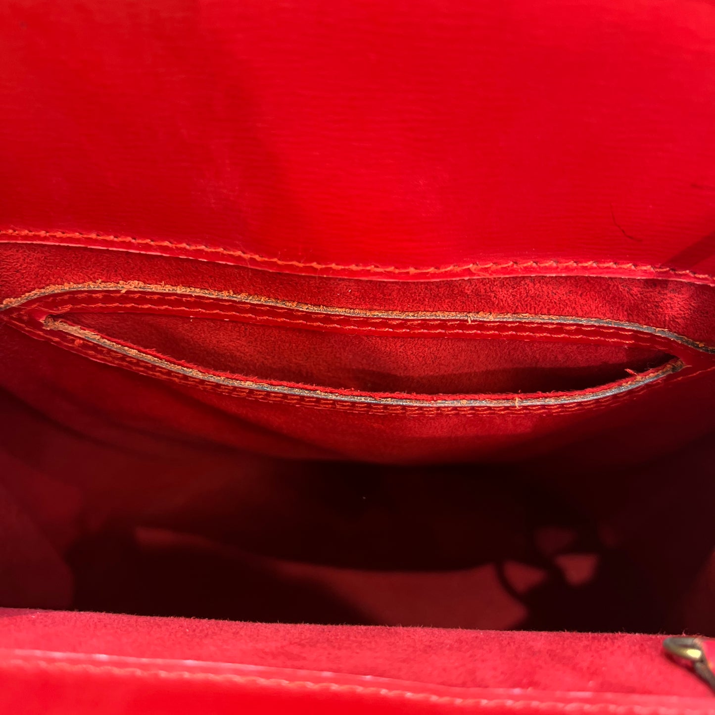 Louis Vuitton Vintage Cluny Red Epi Leather Shoulder Bag