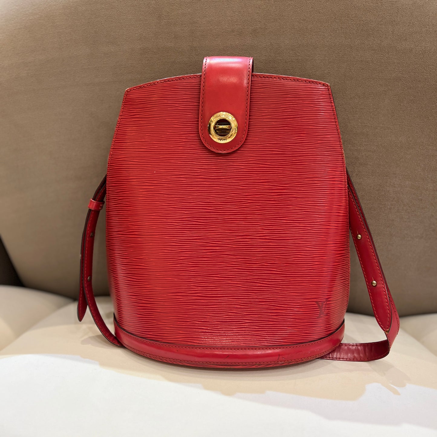 Louis Vuitton Vintage Cluny Red Epi Leather Shoulder Bag