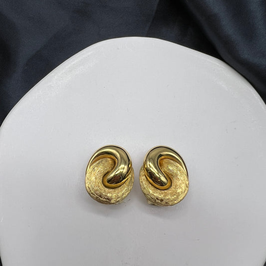 Christian Dior Vintage Golden Twist Clip-On Earrings