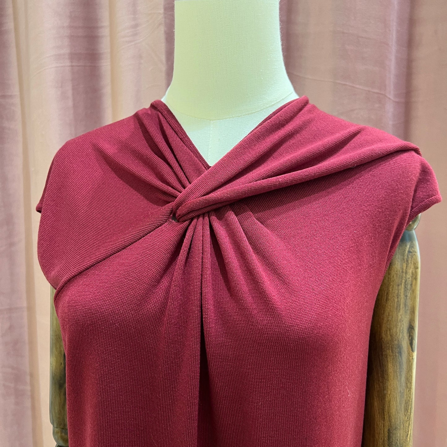 Gucci Sleeveless Burgundy Red Dress