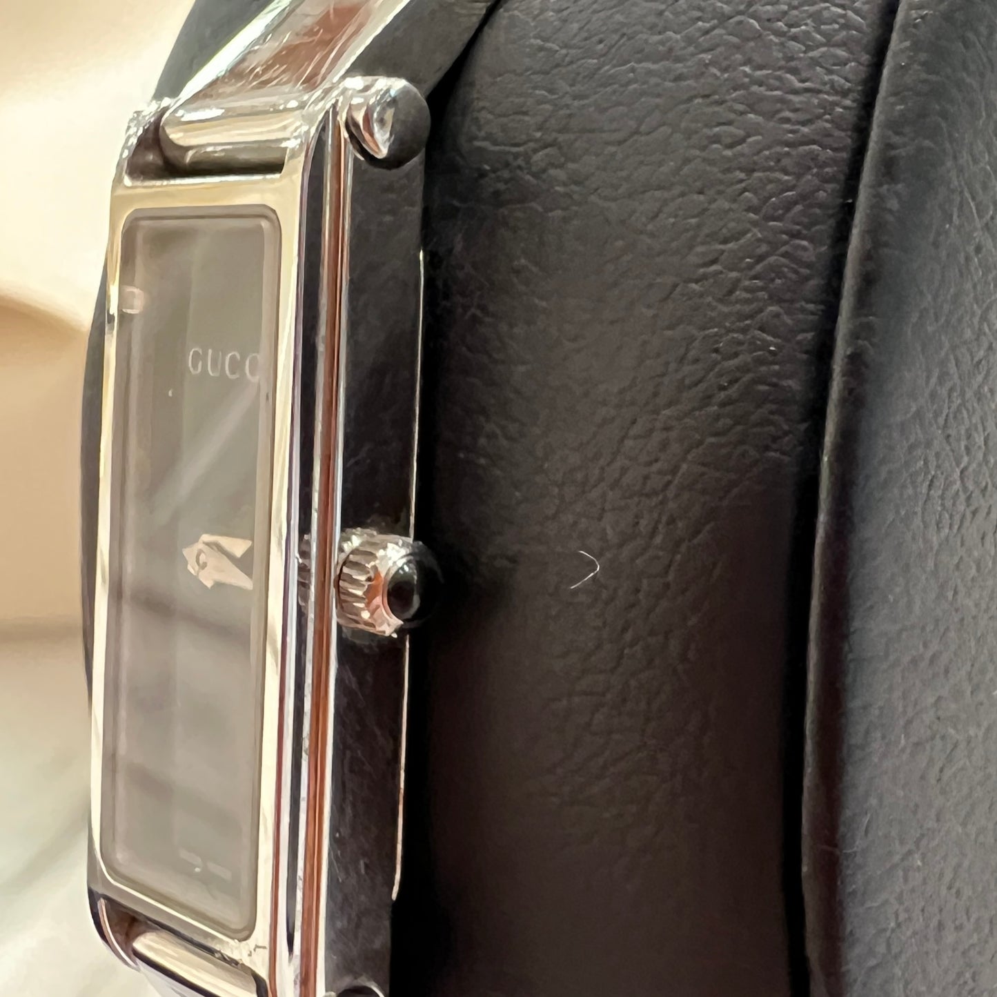 Gucci Vintage 1500L Silver Dial Black Rectangle Face Stainless Steel Bangle Watch