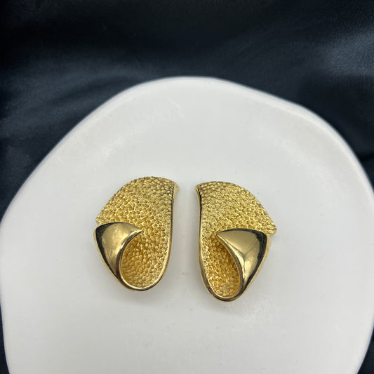 Christian Dior Vintage Large Size Stylish Clip-On Earrings