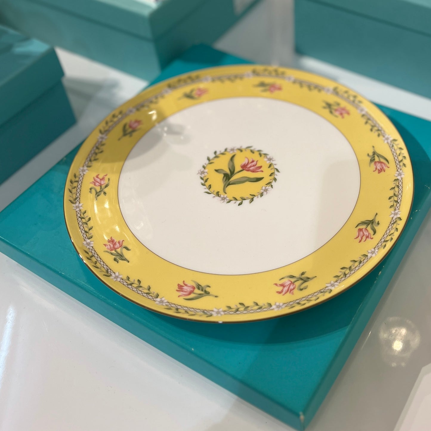 Tiffany & Co. 蒂芙尼中古黃花盤
直徑~26厘米