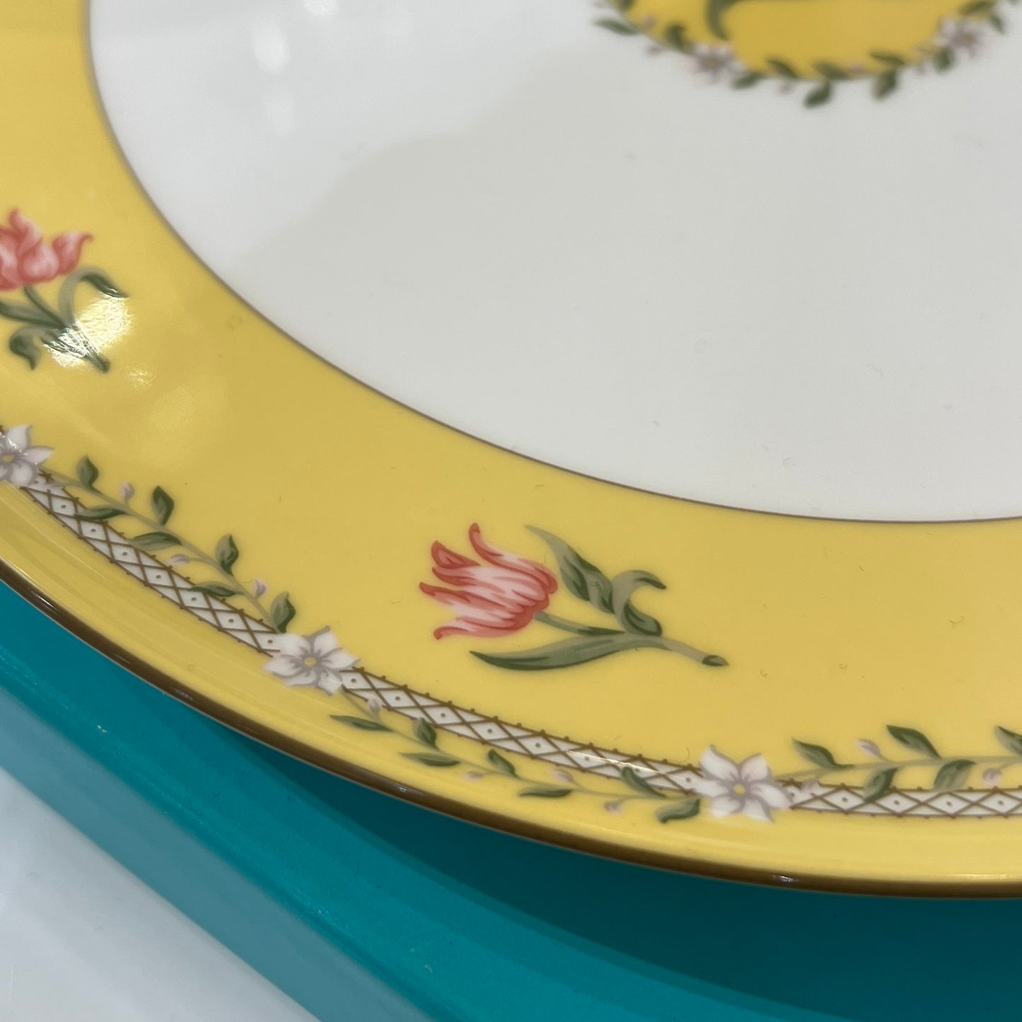 Tiffany & Co. 蒂芙尼中古黃花盤
直徑~26厘米