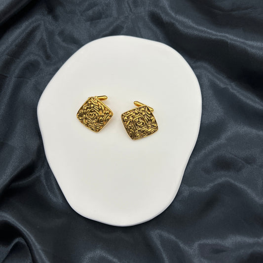 Chanel Cc Logo Cufflinks In Gold Color