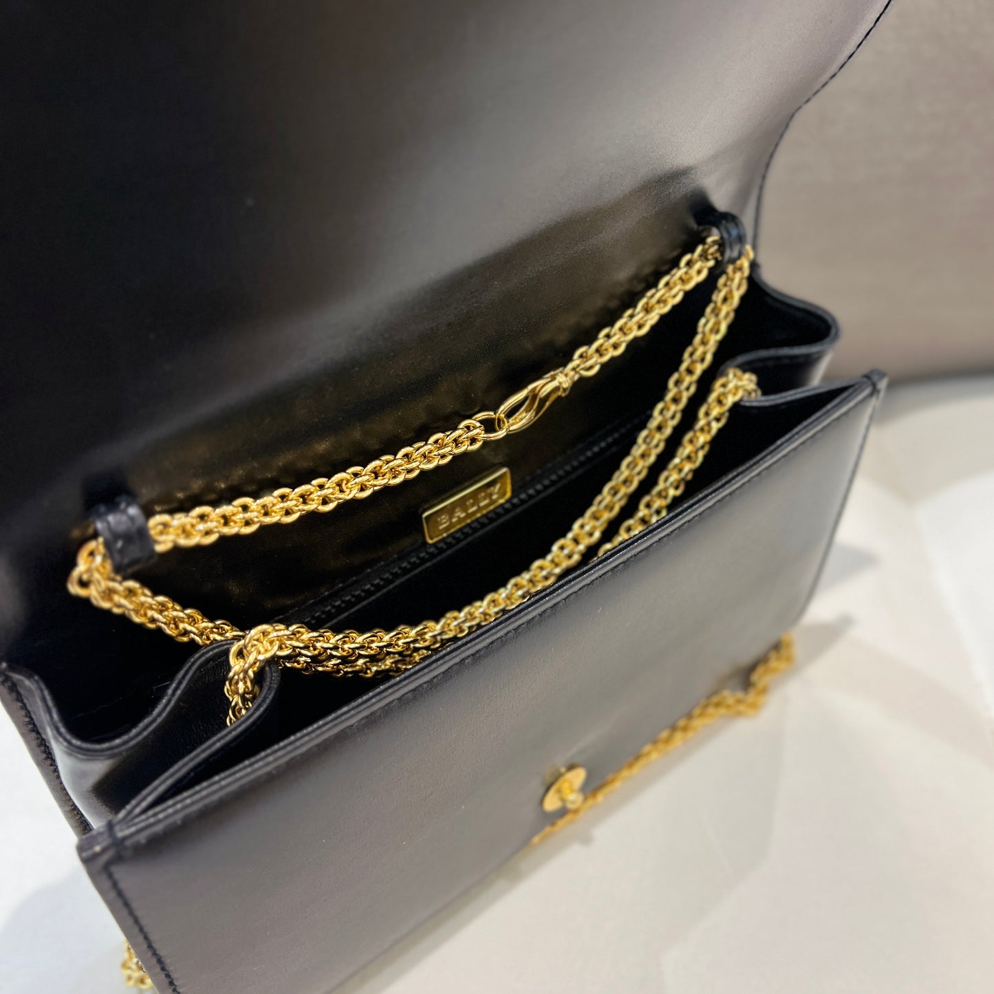 Bally 3Ways Golden Chain Should Bag