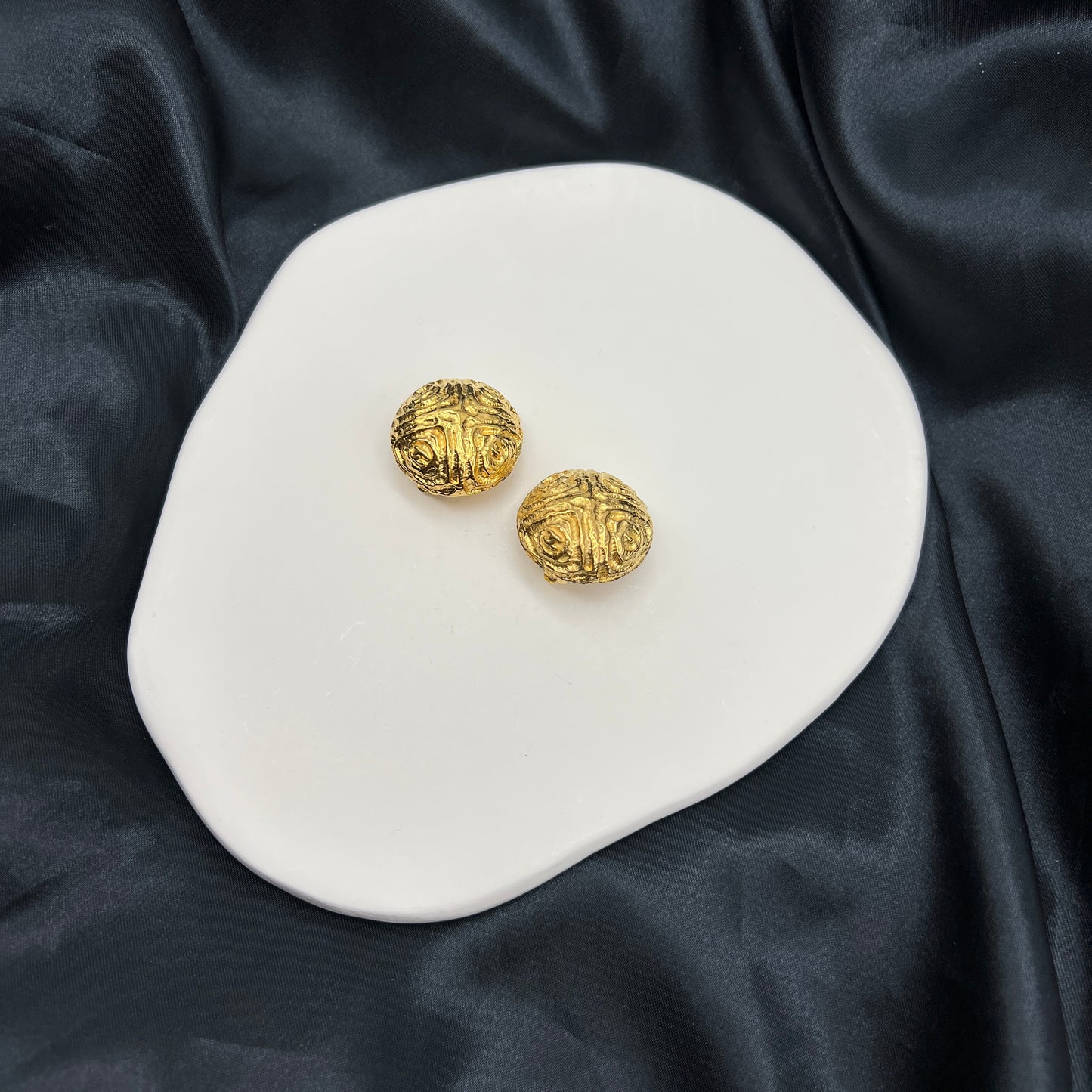 Chanel Gold Pattern Clip-On Earrings