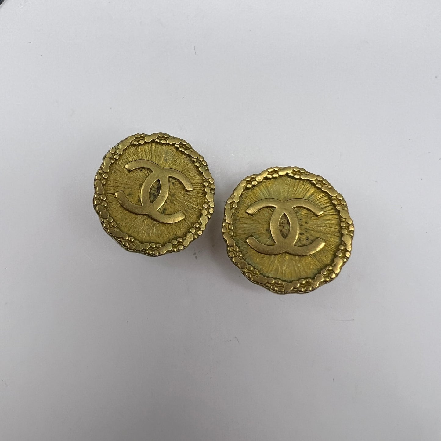 Chanel Cc Logo Golden Clip-On Earrings
Product Of 1995