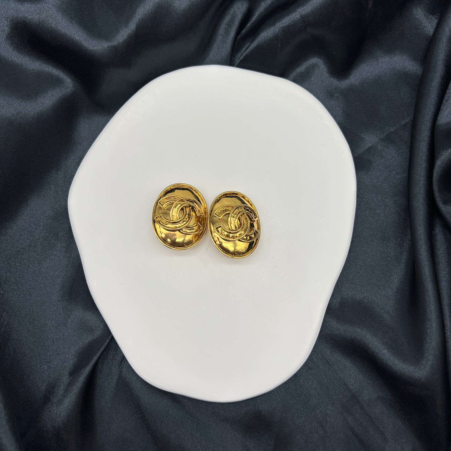 Chanel CC Logo Oval Golden Clip-On Earrings