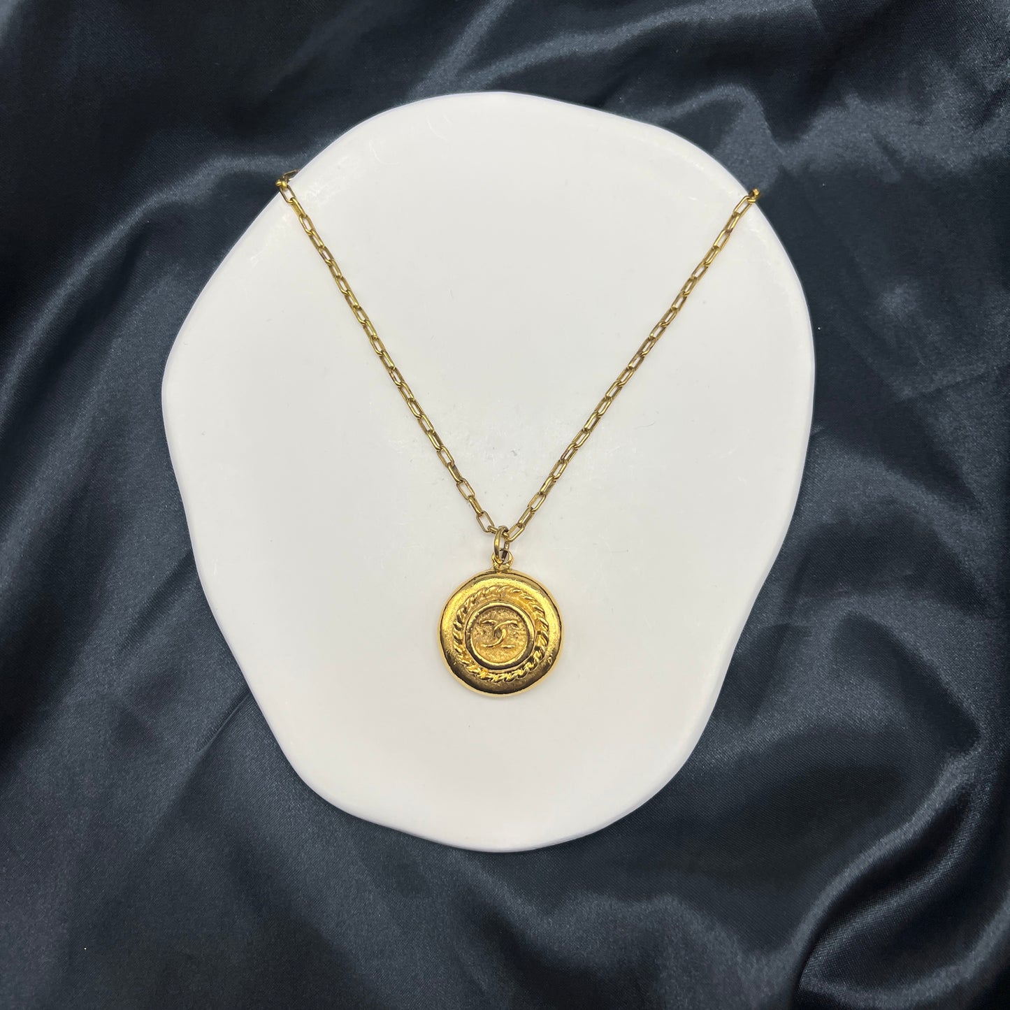 Chanel Cc Logo Circle Pendant Golden Necklace