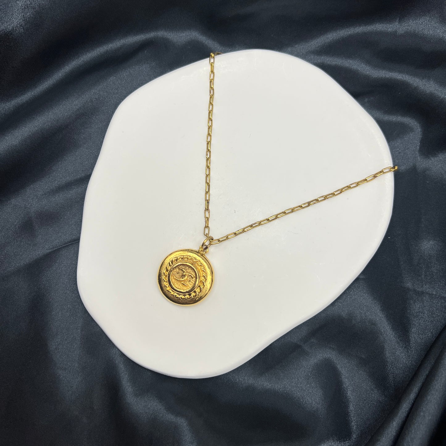 Chanel Cc Logo Circle Pendant Golden Necklace