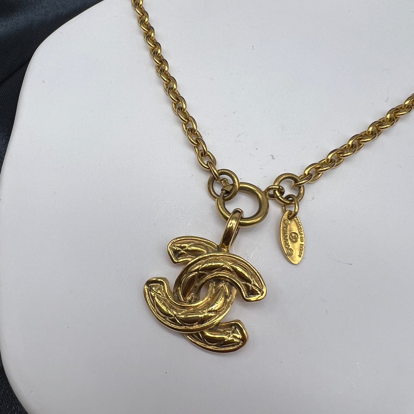 Chanel Cc Logo Pandent Golden Necklace