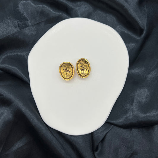 Chanel Vintage Cc Logo With Crown Engraved Golden Clip-On Earrings Product Of 1984-1990