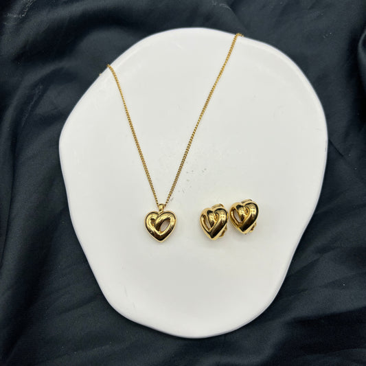 Christian Dior Vintage Golden Heart Shape Accessory Set of 2 (Necklace& Clip-On Earrings)