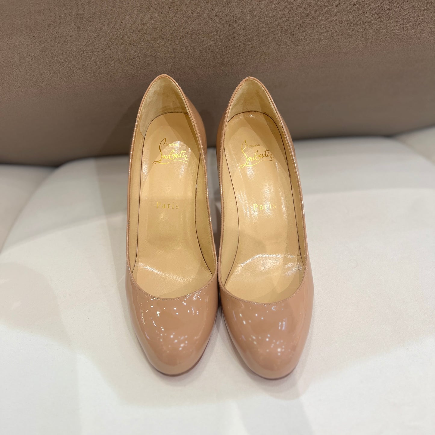 Christian Louboutin Vintage Beige Round Head Pumps #36.5