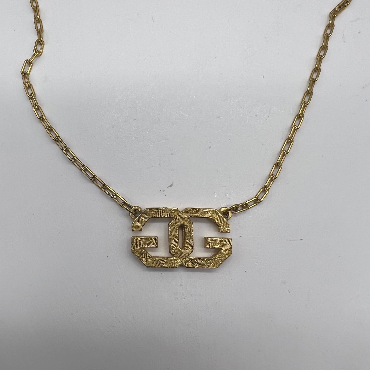 Givenchy Vintage Gg Logo Golden Necklace
Length Of Chain ~ 38Cm