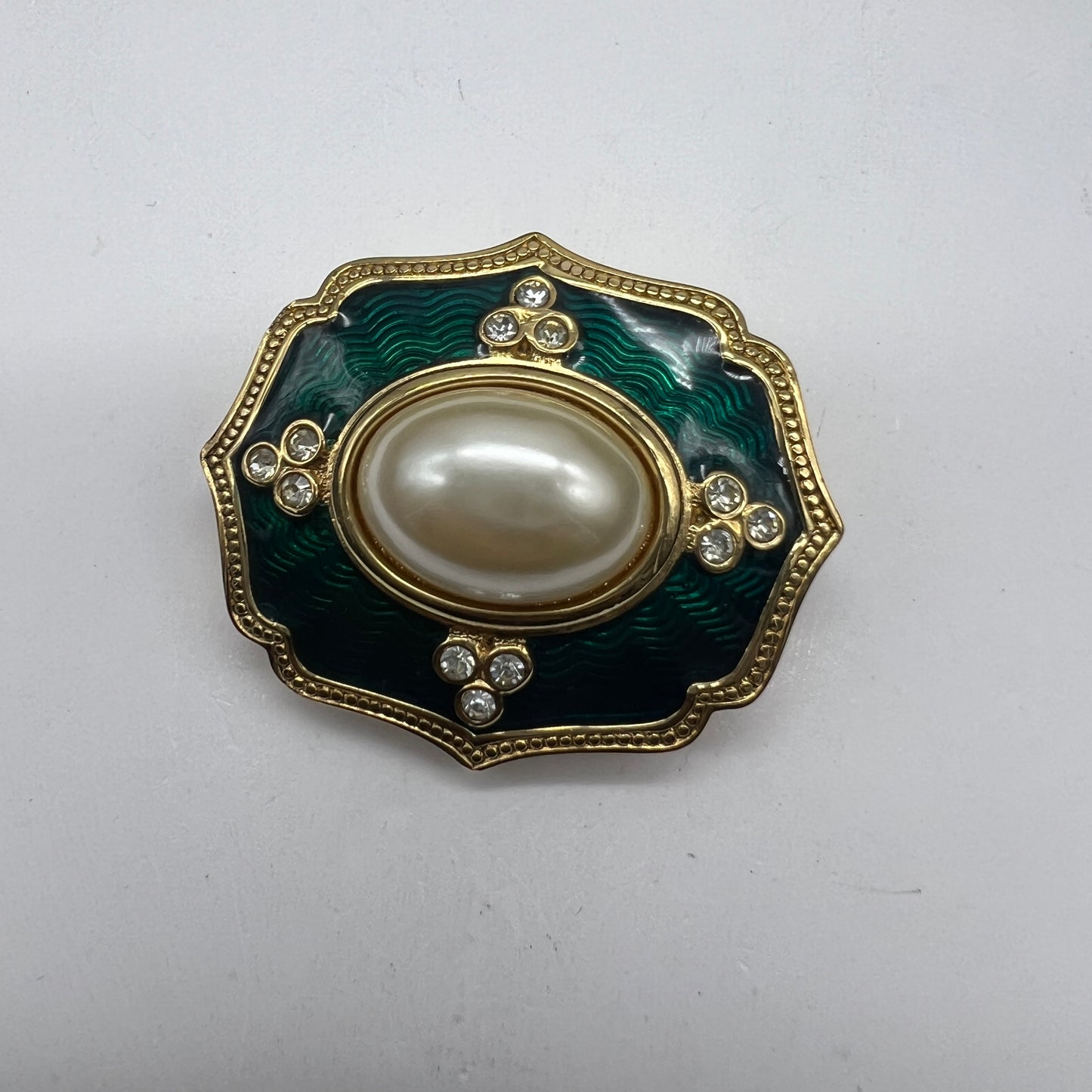 Burberry Vintage Emerald Green With Pearl Brooch