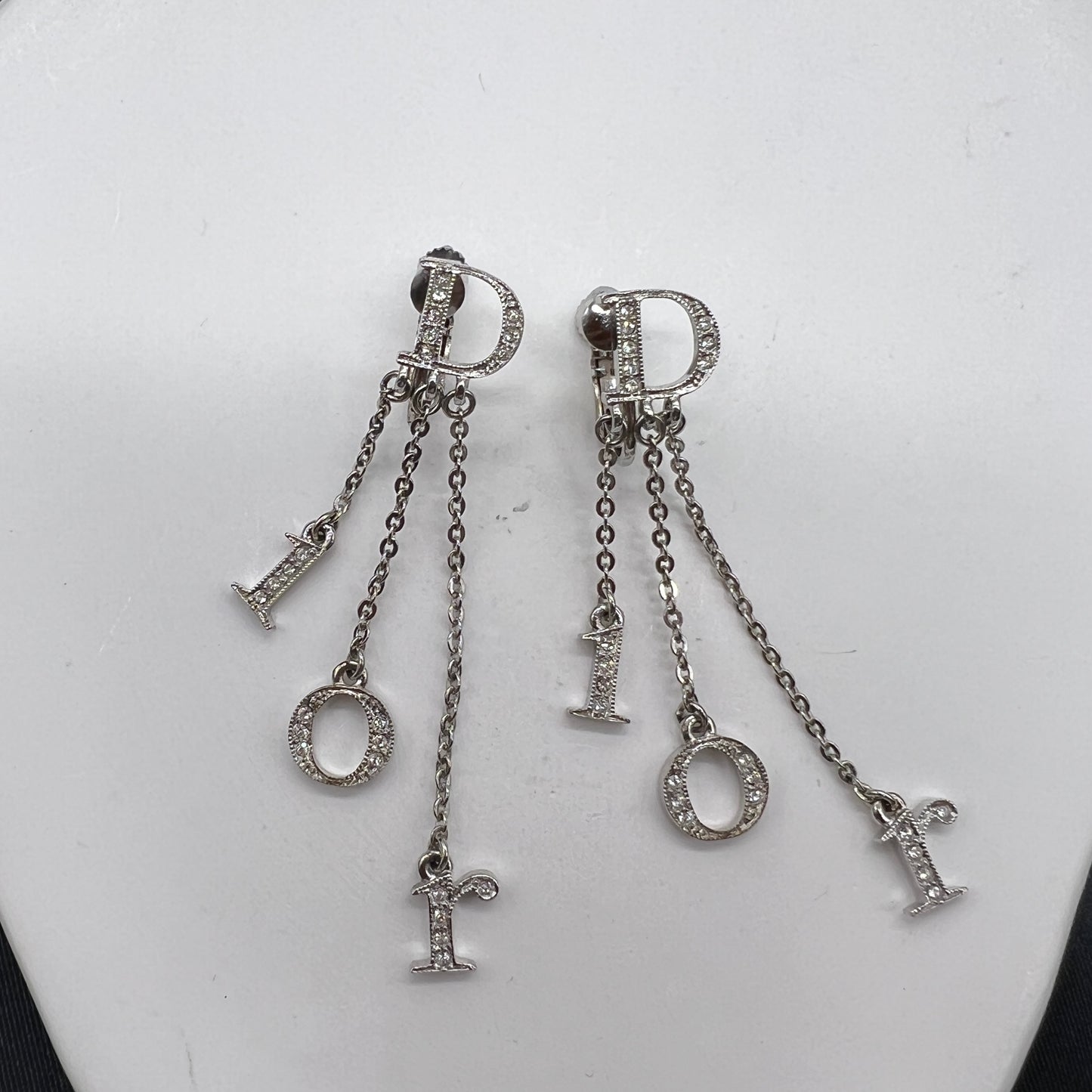 Christian Dior Vintage Logo Chain Clip-On Earrings In Silver Color