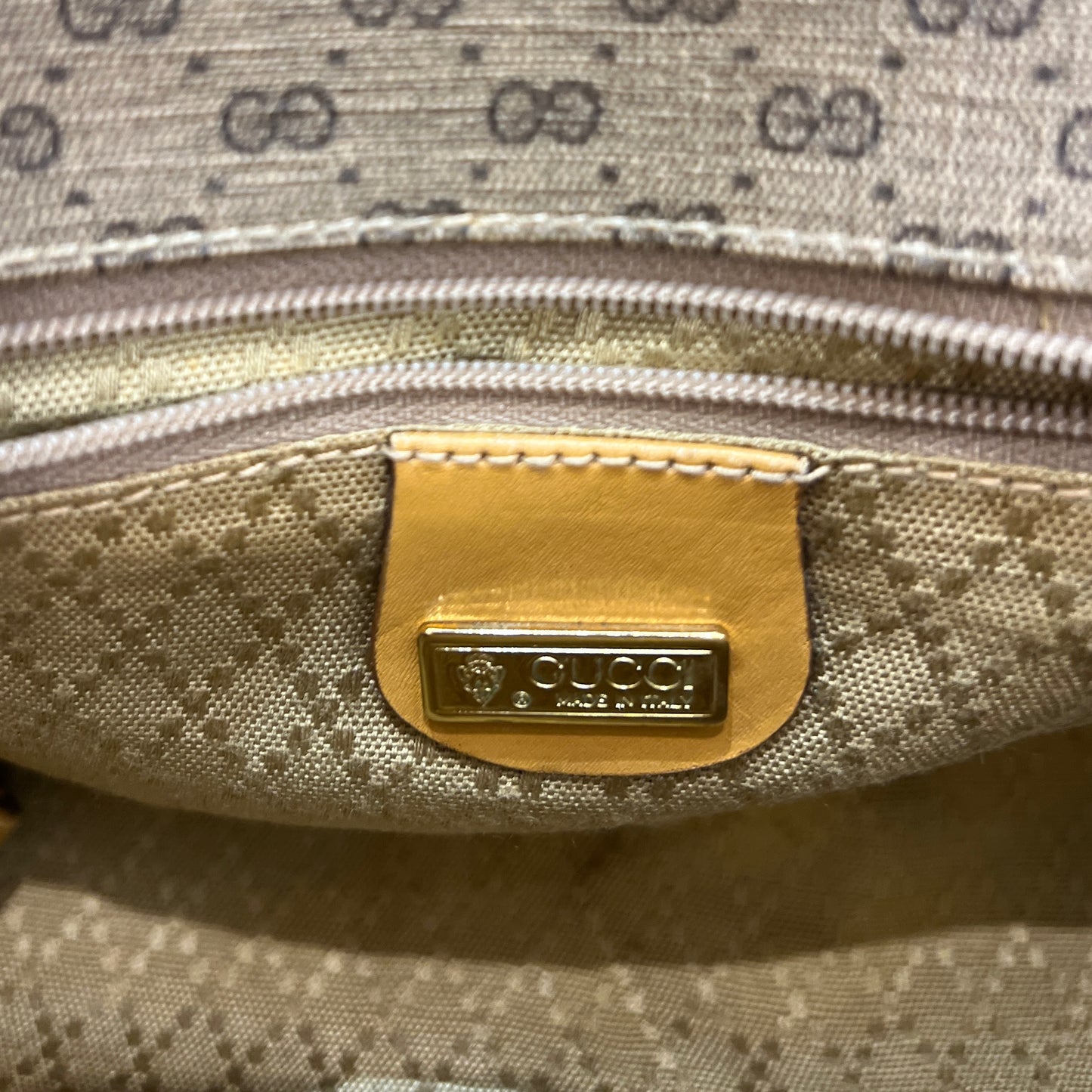 Gucci Vintage Gg Monogram Brown Color Shoulder Bag