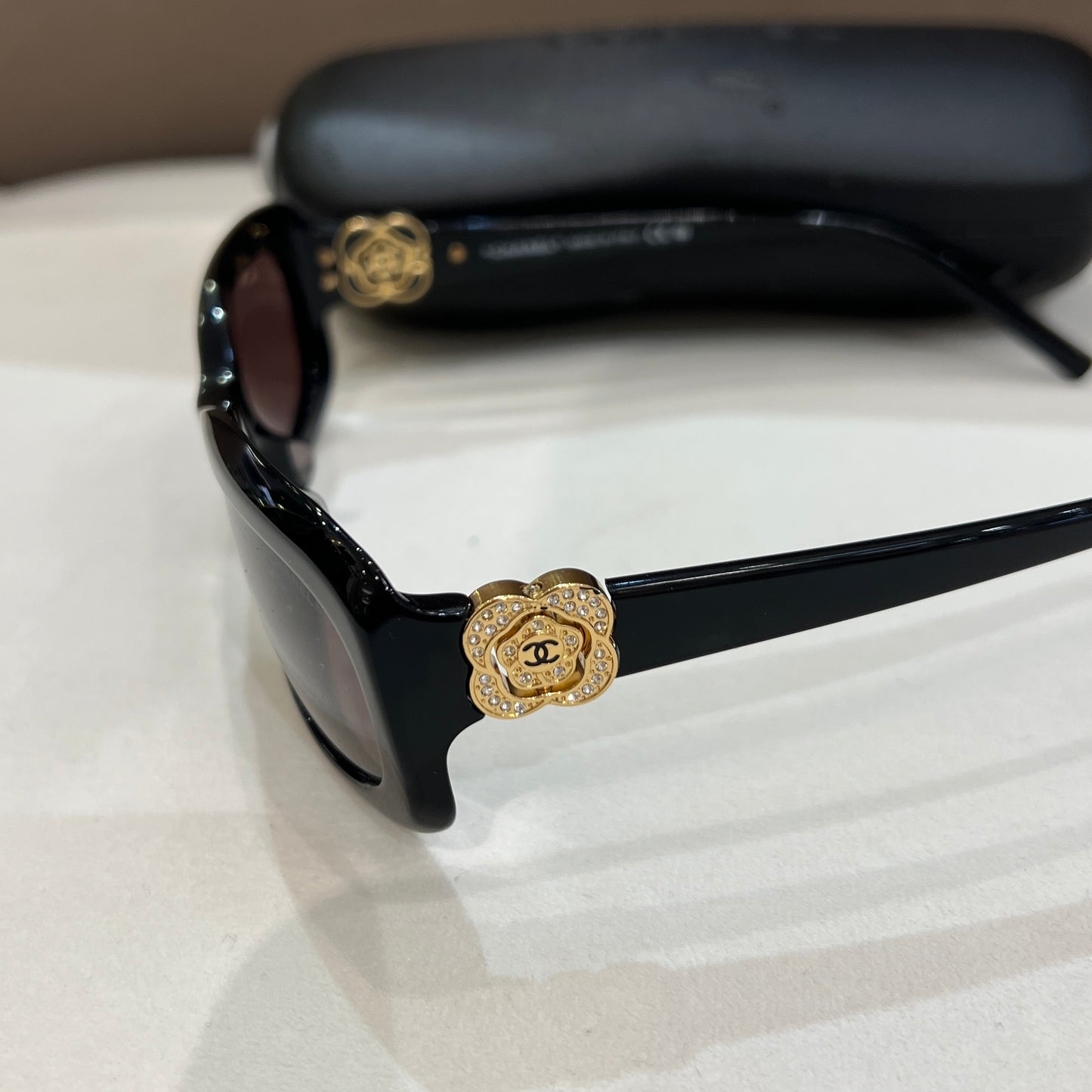 Chanel Vintage Camellia Logo With Rhinestone Sunglasses