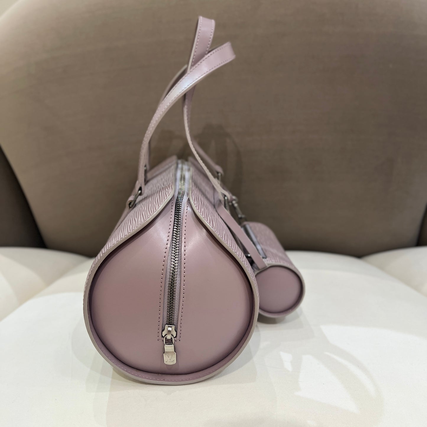 Louis Vuitton Vintage Epi Leather Soufflo Handbag In Light Purple