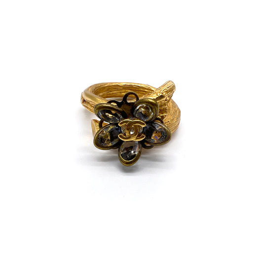 Chanel Vintage CC Logo With Golden Flower Ring