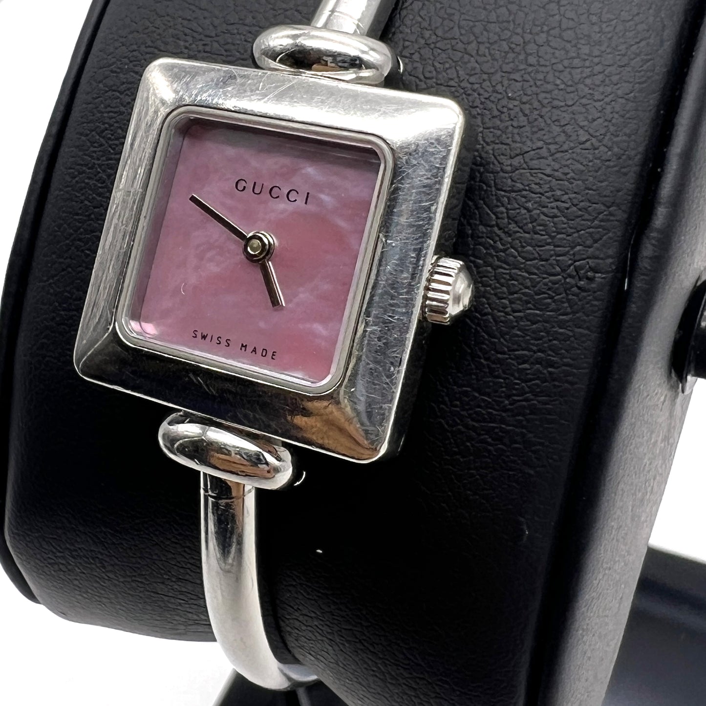 Gucci Vintage 1900L Pink Pearl Face With Silver Dial Bangle Watch