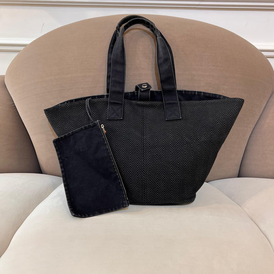 Hermès Vintage Black Herringbone Canvas Tote Bag With Handles & Pouch