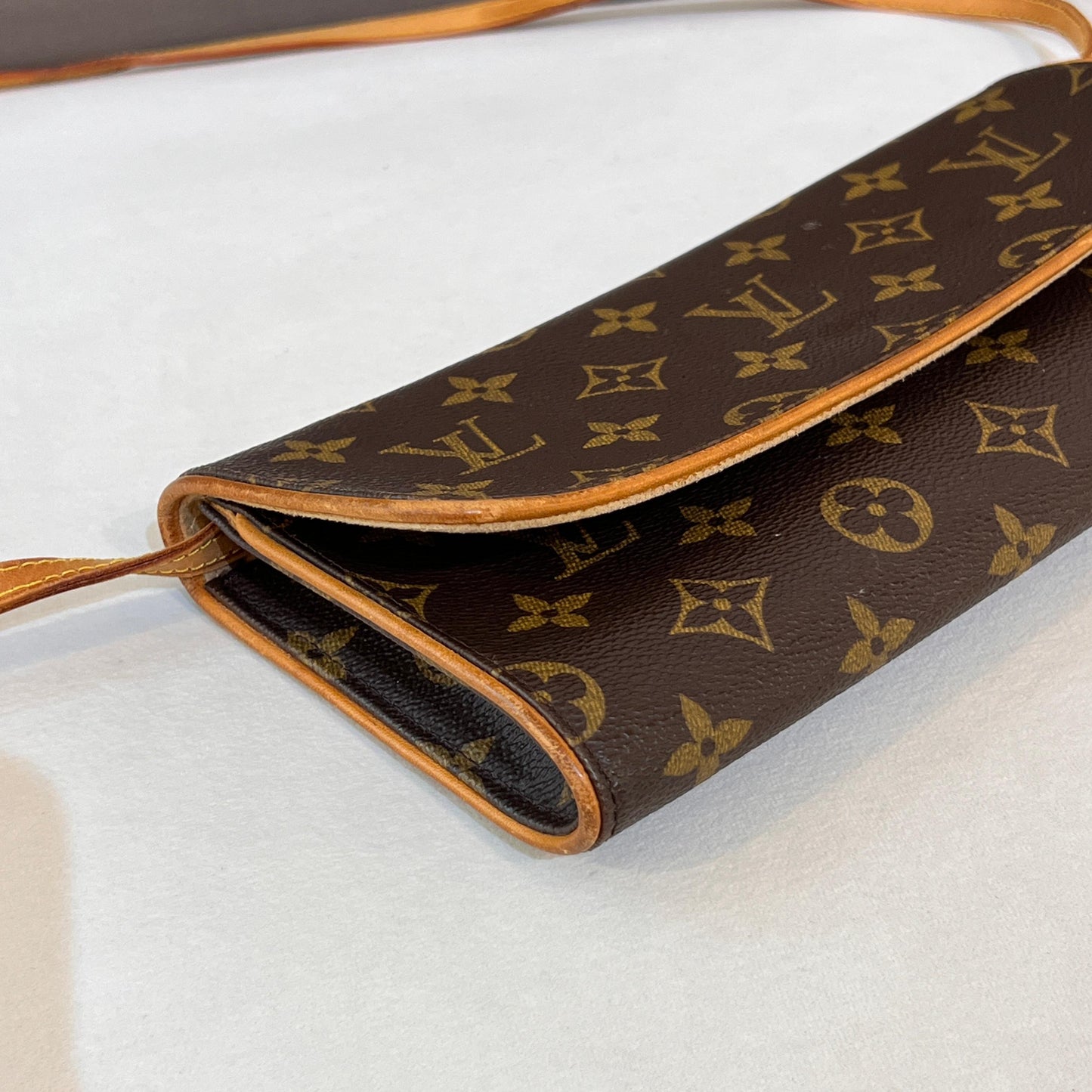 Louis Vuitton Vintage Monogram Twin Gm Pochette Shoulder Bag