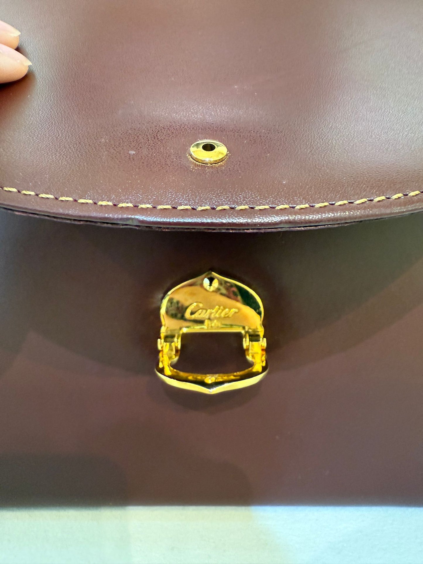 Cartier Vintage Must Line Bordeaux Leather Gold Clasp Handbag