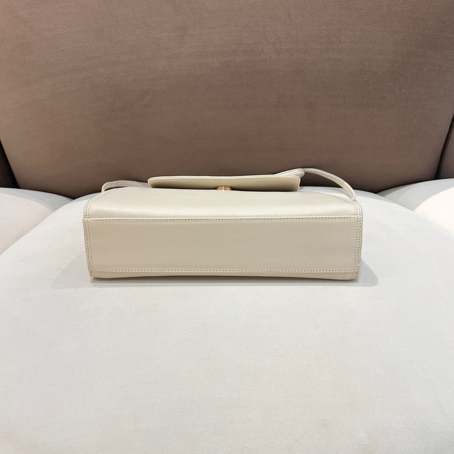 Bally Vintage Cream Leather Minimal Flap Shoulder Bag