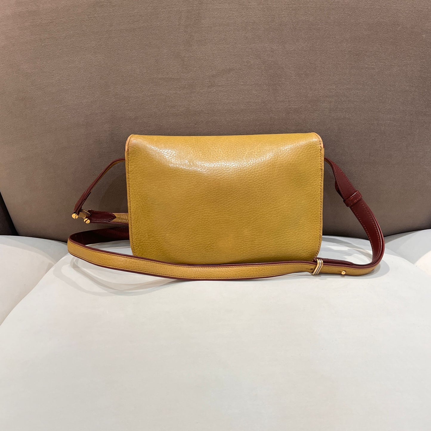 Cartier Vintage Must De Cartier Grained Leather Mustard Yellow Shoulder Bag