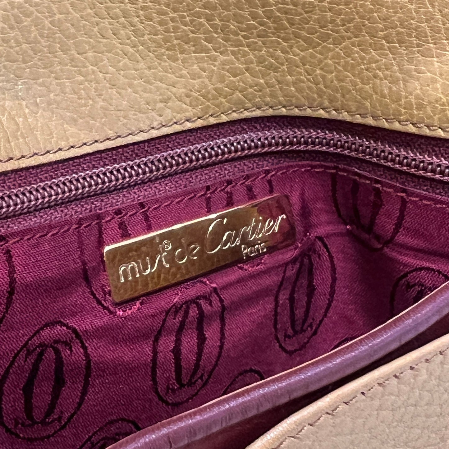 Cartier Vintage Must De Cartier Grained Leather Mustard Yellow Shoulder Bag