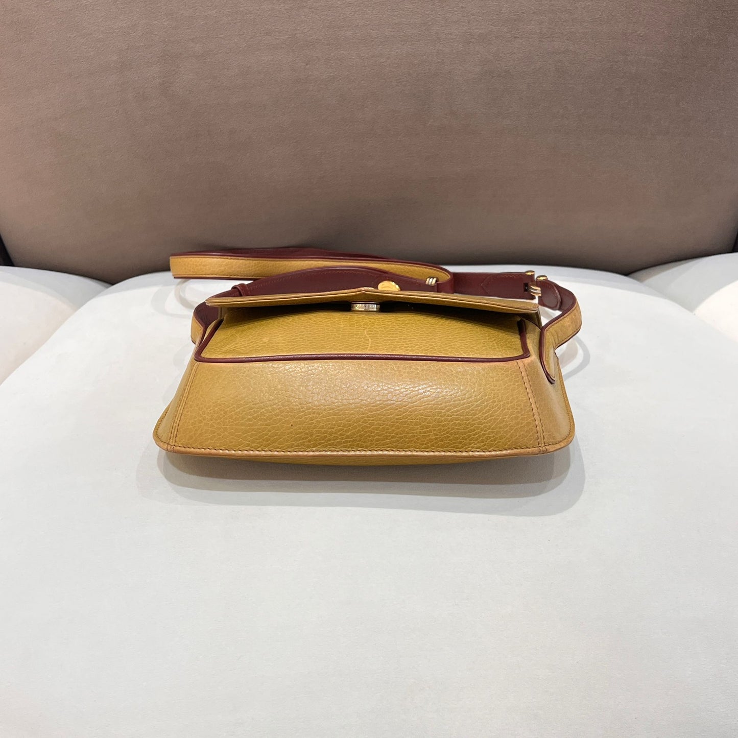Cartier Vintage Must De Cartier Grained Leather Mustard Yellow Shoulder Bag