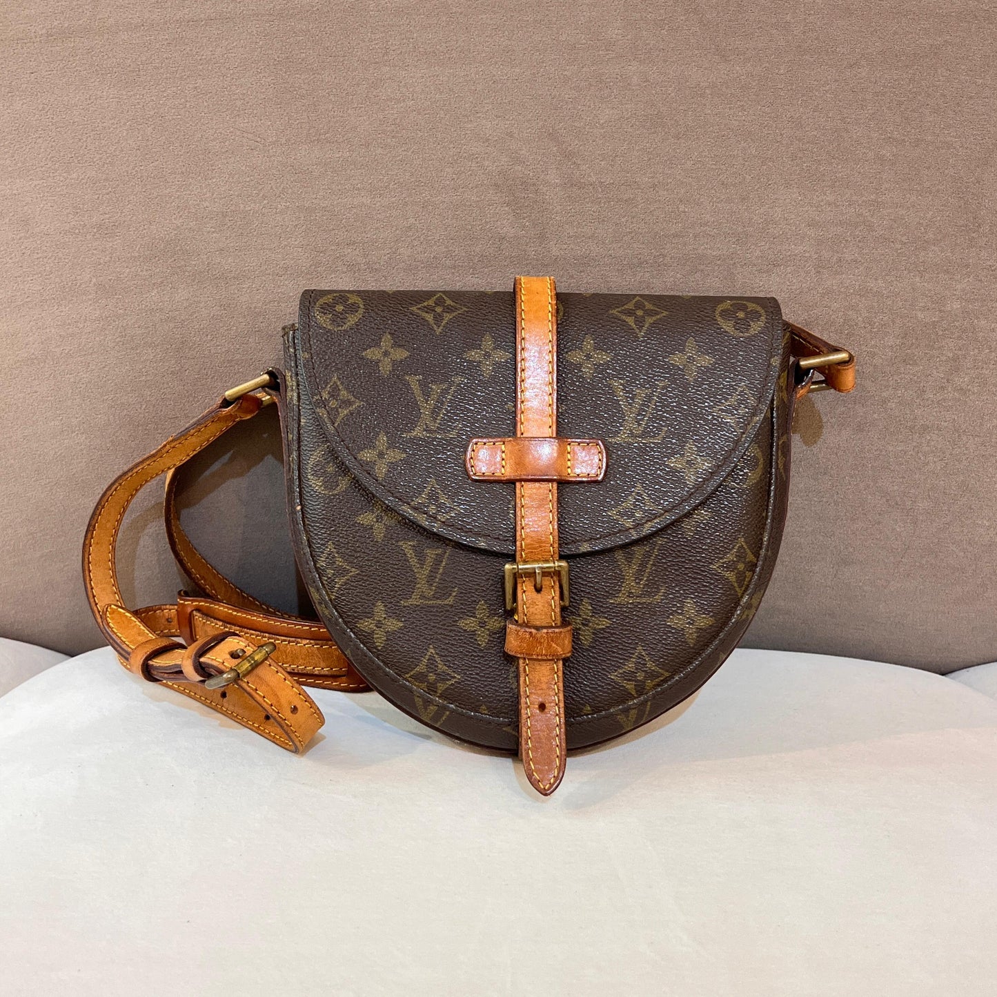 Louis Vuitton Vintage Monogram Shanti Pm Saddle Shoulder Bag