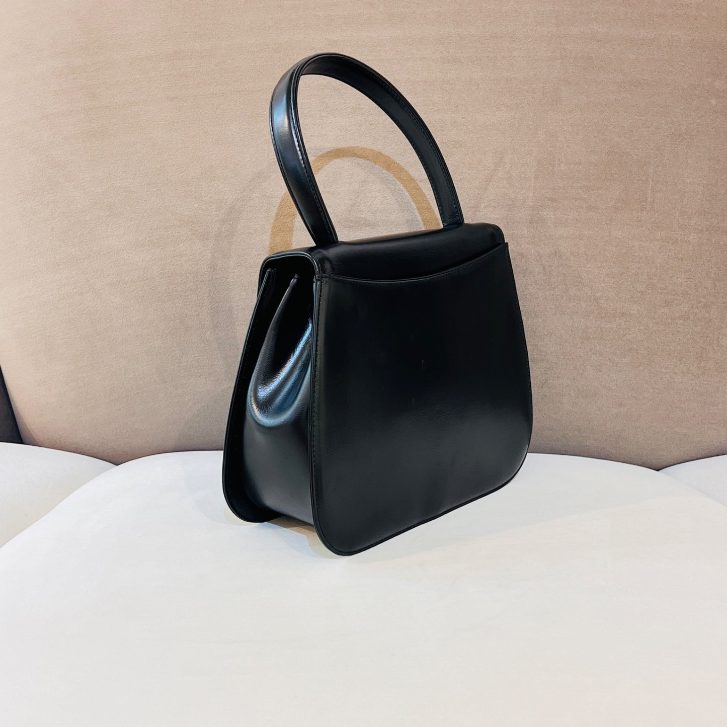 Givenchy Vintage Leather 2-Way Turn Lock Black Handbag