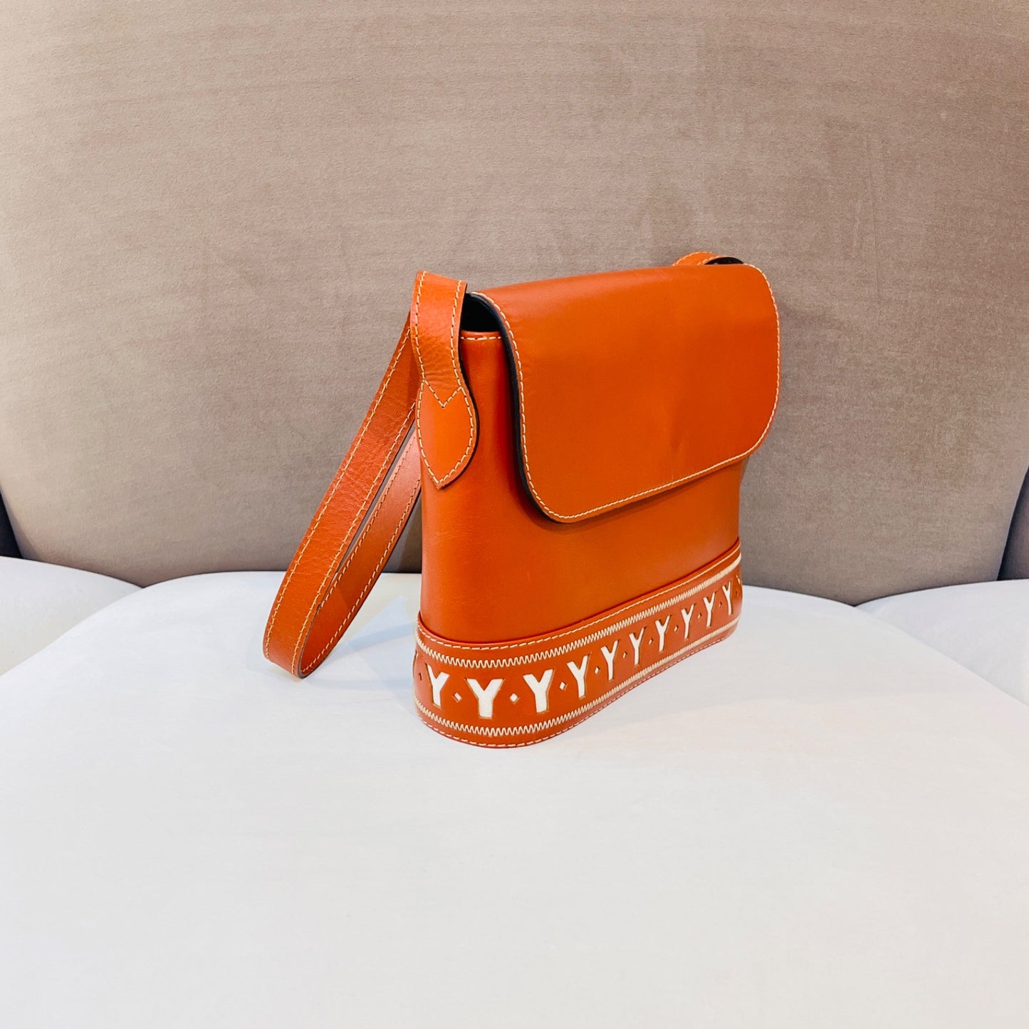 Yves Saint Laurent Vintage Cassandra Y-Line Tan Leather Shoulder Bag