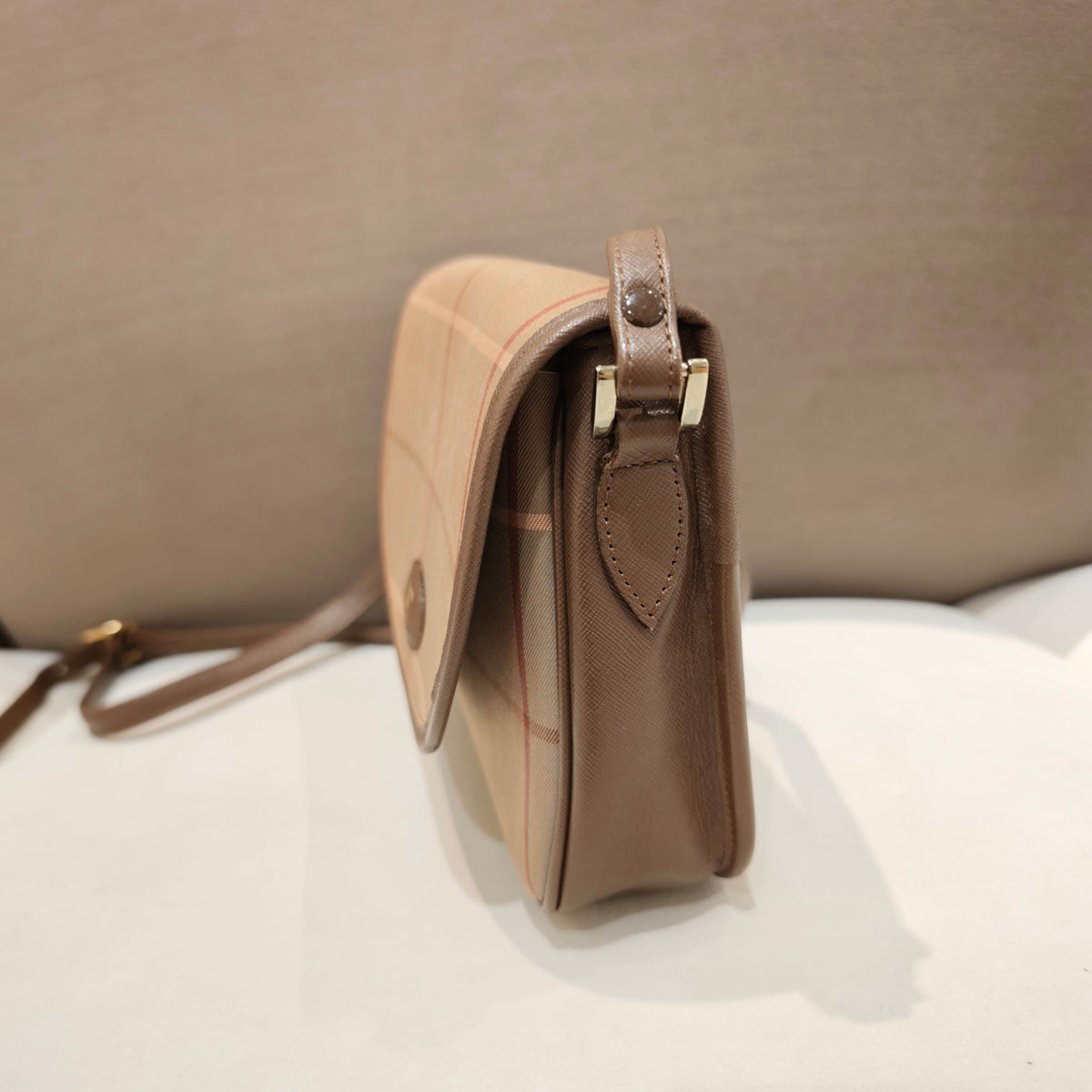 Burberrys Vintage Nova Check Canvas Leather Shoulder Bag