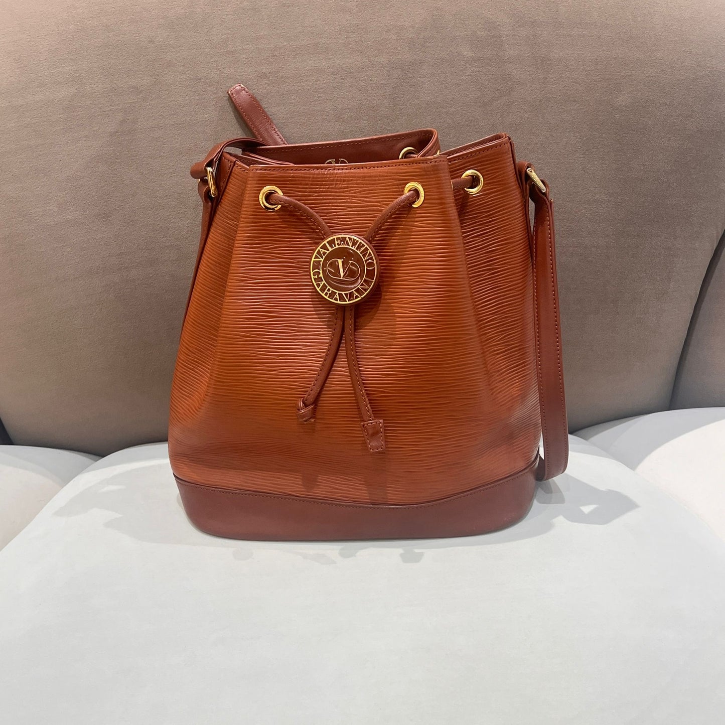 Valentino Garavani Vintage Textured Leather Brown Drawstring Bucket Shoulder Bag